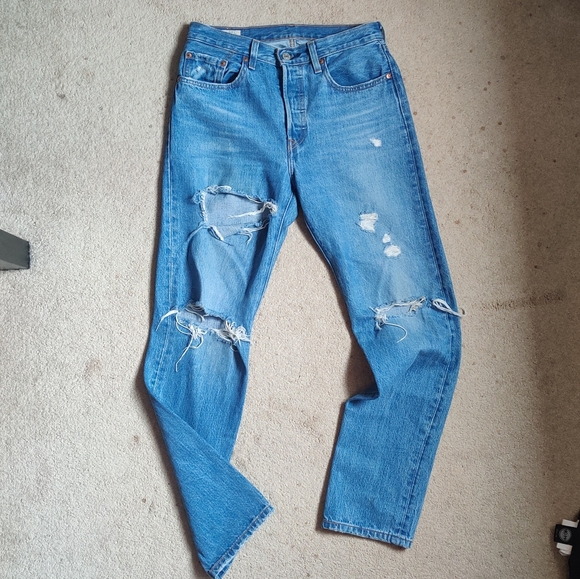 Levi's 501 Classic Fit Straight leg Ripped Distressed Jeans - Picture 4 of 11